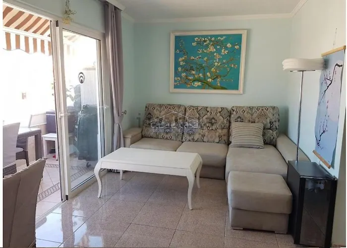 Penthouse Ar Okeana Skatu Apartman Arona