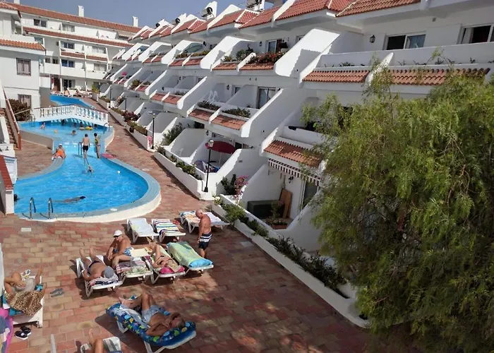 Penthouse Ar Okeana Skatu Apartman Arona